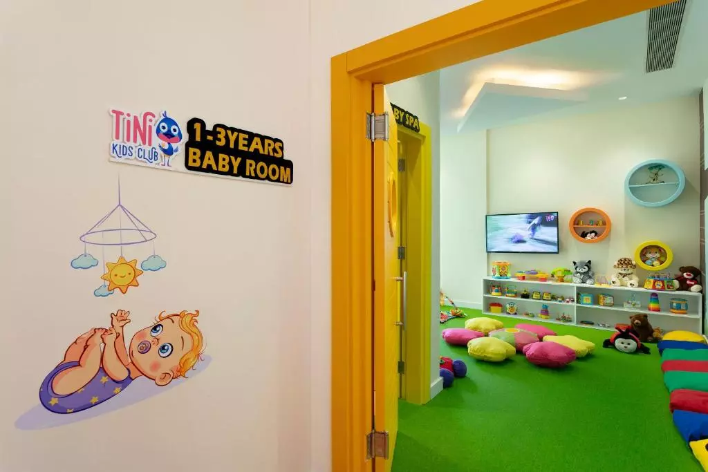 هتل تایتانیک مردان پالاس آنتالیا